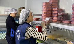 Kemer'de zabıtadan restoran ve kafe denetimi