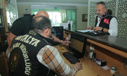 Antalya'da konaklama ve araç kiralama firmalarına eş zamanlı denetim