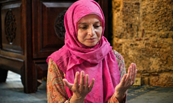 Ukraynalı yoga eğitmeni Lena, Müslüman olup Meryem ismini aldı