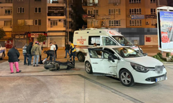 Muratpaşa’da otomobil ile motosiklet çarpıştı!