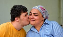 Antalyalı anne ömrünü Down sendromlu oğluna adadı: "O sağ olsun bana yeter"