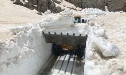 Antalya'da mayıs ayında karla mücadele
