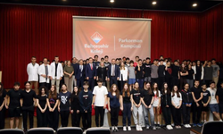 Rektör Özkan’dan lise öğrencileriyle ufuk açıcı sohbet