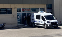Tırın altında can veren genç motosikletçiye acı veda