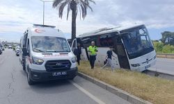 Şehirlerarası yolcu otobüsü Çevreyolu'nda refüje çıktı!