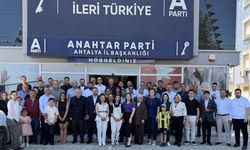 Anahtar Parti Antalya Teşkilatı Bayramlaşma Programında Bir Araya Geldi