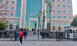 Antalya Büyükşehir Belediyesine yönelik rüşvet soruşturmasında 41 sanık yeniden hakim karşısında