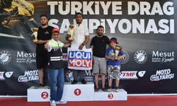 Kepez’de motodrag şampiyonları kupalarını aldı