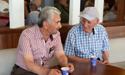 Emeklilere ücretsiz çay ve su ikramıyla kütüphane imkanı