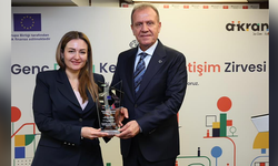 Antalya Büyükşehir'in gençlik odaklı çalışmalarına ödül