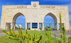 Akdeniz Üniversitesi URAP dünya sıralamasında 40 basamak yükseldi