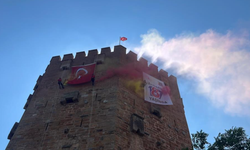 Alanya'da JAK ekiplerinden Alanya Kızılkule'de nefes kesen gösteri