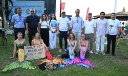 Antalya'da ‘deniz kızları' eşliğinde dip temizliği