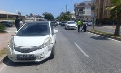 Antalya'da iki otomobil çarpıştı!