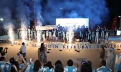 ALKÜ Tıp Fakültesi'nde 90 genç hekim mezun oldu