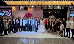 Anahtar Parti Antalya İl Teşkilatının Mutlu Günü: Semihcan Güzel ve Tuğçe Yıldız Dünya Evine Girdi