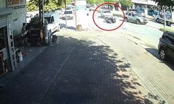 Otomobille çarpıştı, motosikletiyle birlikte metrelerce sürüklendi!