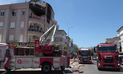 Antalya'da dairede çıkan yangında 1'i bebek 5 kişi dumandan etkilendi!