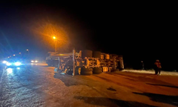 Devrilen beton mikserinin sürücüsü hafif yaralandı!