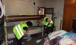 Antalya'da evden 5 kamyon çöp çıktı!