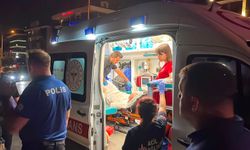 Çatıya çıkan adamı polis ikna etti