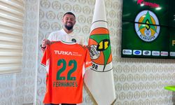 Alanyaspor, AEK forması giyen Paolo Fernandes'i kiralık olarak kadrosuna kattı