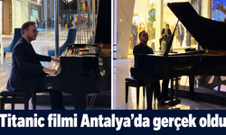 Oteli su bastı, o piyano çalmaya devam etti
