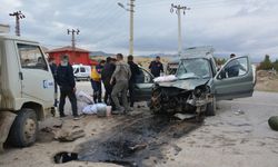 Korkuteli ilçesinde feci kaza: 1 ölü, 2 yaralı