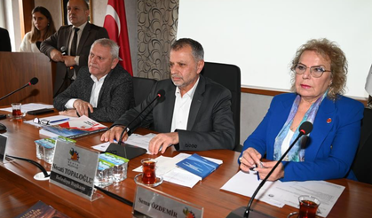 Başkan Topaloğlu: "Yollardaki kazılar altyapı kurumlarına ait"