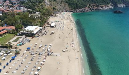 Alanya sahillerinde hafta sonu yoğunluğu