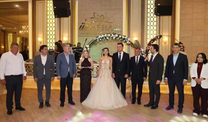 AK Partili Veli Atik’in mutlu günü: Özlem ile Batuhan nişanlandı
