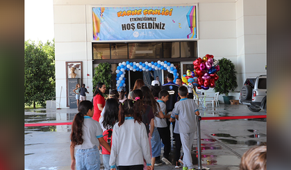 Aksu'da karne sevinci şenliğe dönüştü