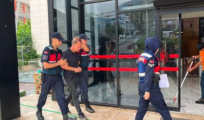 Alanya'da eşini ve kayınvalidesini bıçakladıktan sonra intihar girişimini canlı yayınlayan şahıs tutuklandı