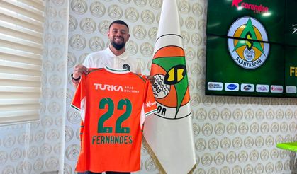 Alanyaspor, AEK forması giyen Paolo Fernandes'i kiralık olarak kadrosuna kattı