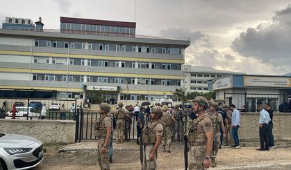 Lisede korku dolu anlar: Silahla vurulan öğretmen öldü