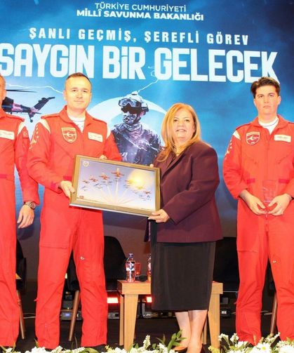 Türk Yıldızları, BAKİF26'da öğrencilerle buluştu