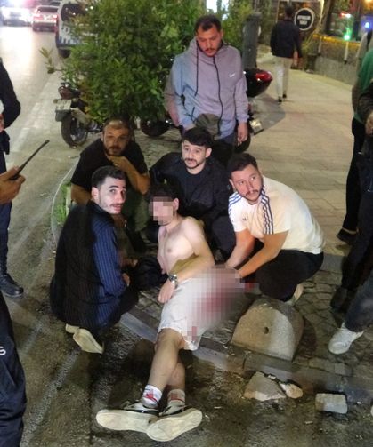 Galatasaray'ın kutlamalarında taraftarı bıçaklayan şüpheli hakkında gelişme!