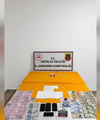 Alanya’da 75 bin kullanımlık zehirli madde ele geçirildi!