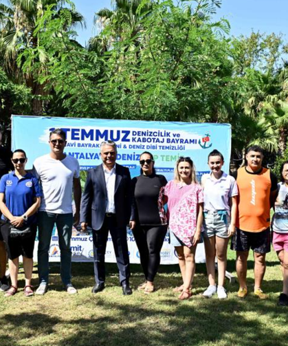 Antalya'da dip temizliğinde çok sayıda plastik ve teneke ambalaj atığı çıkarıldı!