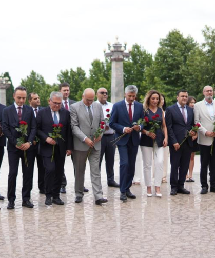 Kepez Belediyesi'nden dost ve kardeş ülke Azerbaycan'a kültür köprüsü