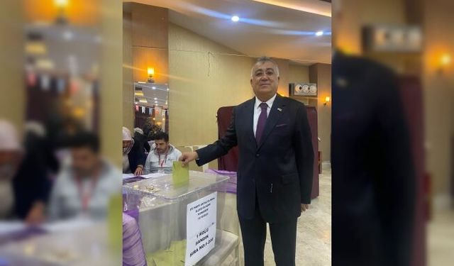 İYİ Parti Aksu İlçe Başkanı Abdurrahman Tütüşoğlu güven tazeledi