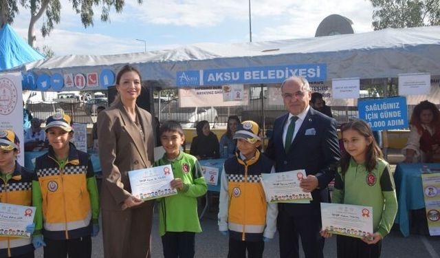 Aksu'da "Sağlıklı Çocuk, Sağlıklı Gelecek" programı ilgi gördü
