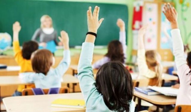 Antalya'da 5 ilçede eğitime 1 gün ara verildi