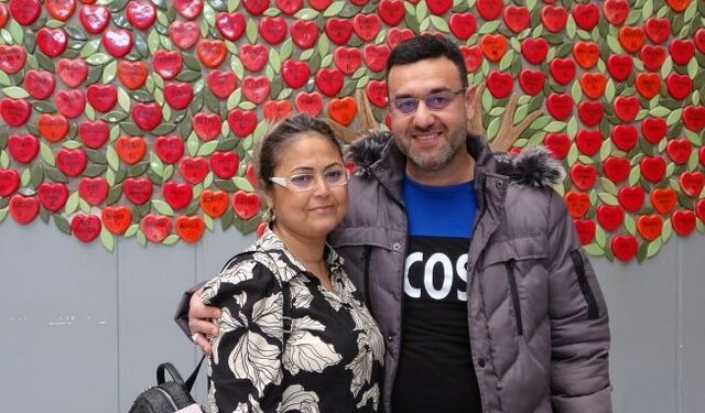  Sevgililer Günü'nde eşinden gelen hayat