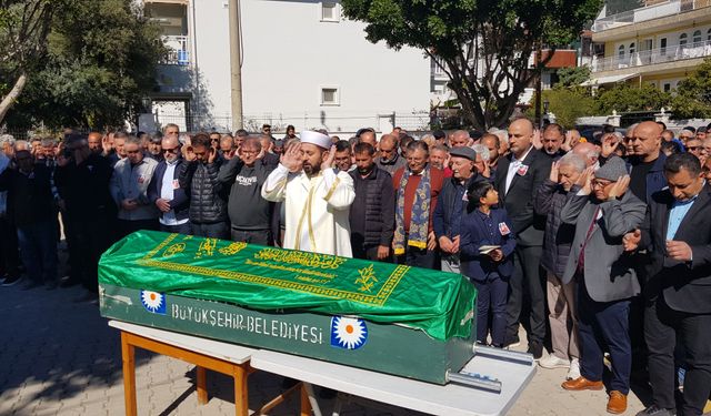 Teknik direktör Engin Fırat son yolculuğuna uğurlandı