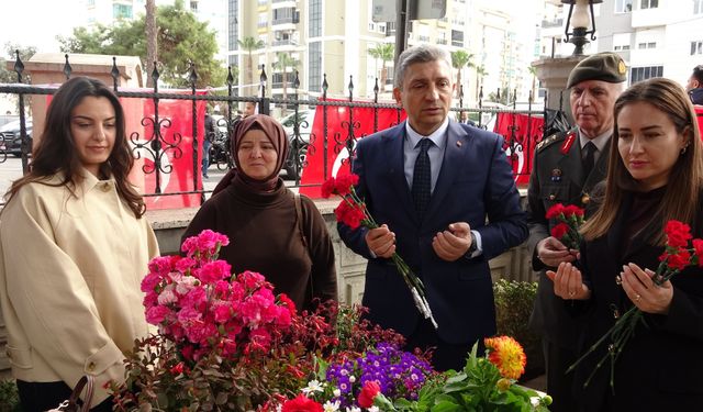 Antalya'da Çanakkale şehitleri anıldı