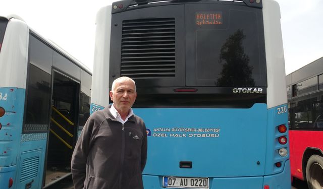 Otobüs şoföründen patenci çocuklara LED'li uyarı!