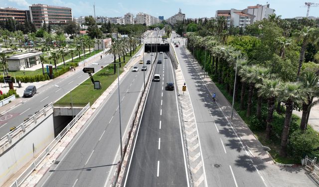 Yüzüncü Yıl Bulvarı'nda asfaltlama çalışması tamamlandı!