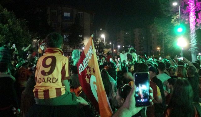 Antalya'da derbi galibiyetini kutlayan bir taraftar bıçaklandı!