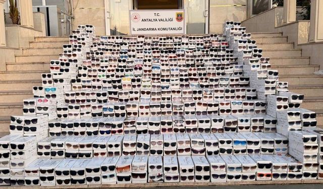 Antalya'da dev kaçak gözlük operasyonu!